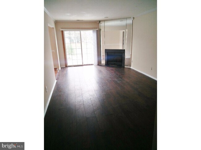 Foto del edificio - 9 Carob Ct