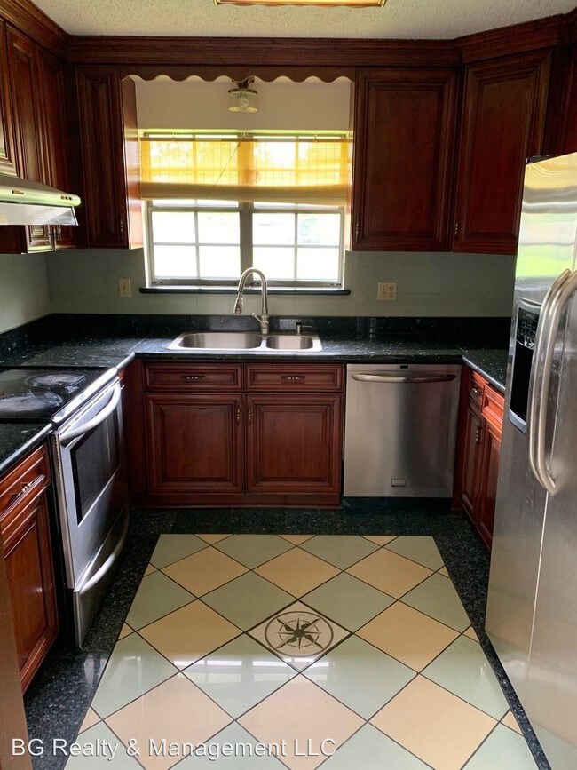 Foto del edificio - 3 br, 2 bath House - 107 Albania Ct