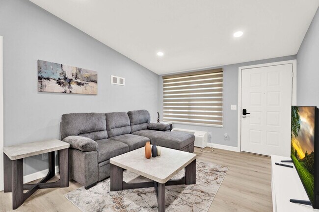 Foto del edificio - Roanoke Villas Apartments