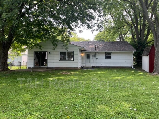 Building Photo - 1112 Walton Dr