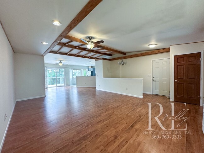 Foto del edificio - Rambler with 2-Car Garage, RV/Boat Parking...