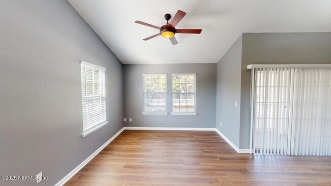 Foto del edificio - 575 Oakleaf Plantation Pkwy