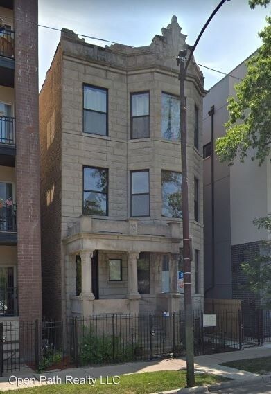 Foto principal - 1219 N California Ave