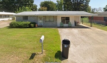 Building Photo - 210 N Alaska