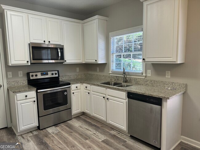 Building Photo - 4680 Ogeechee Dr