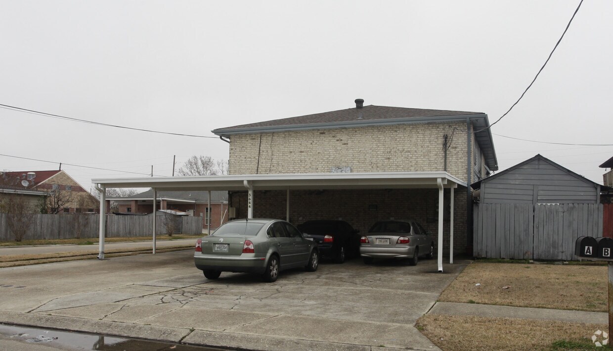 Foto del edificio - 3644 Delaware Ave