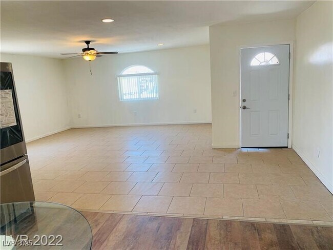 Building Photo - 501 Slayton Dr