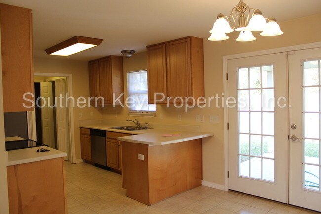 Building Photo - 4629 Bobolink Way