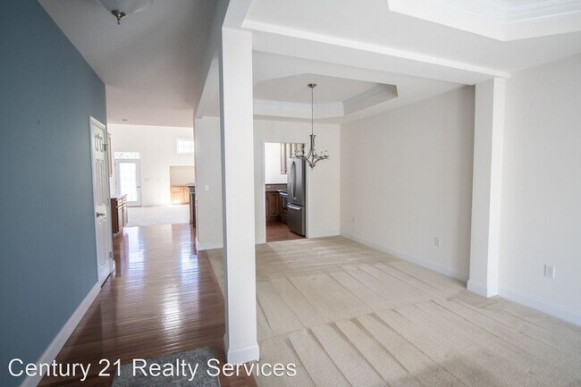 Building Photo - 3 br, 2.5 bath House - 128 Ashford Way