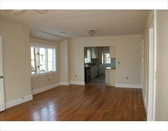 Foto del edificio - 219 Forest St