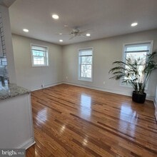 Building Photo - 4400 Main St