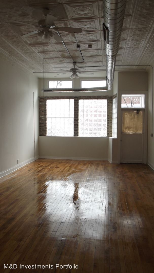 Building Photo - 908 N California Ave