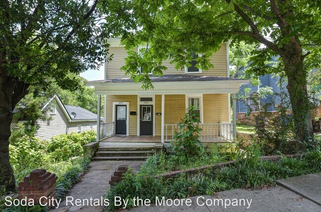 Foto del edificio - 1 br, 1 bath House - 2214 Clark Street