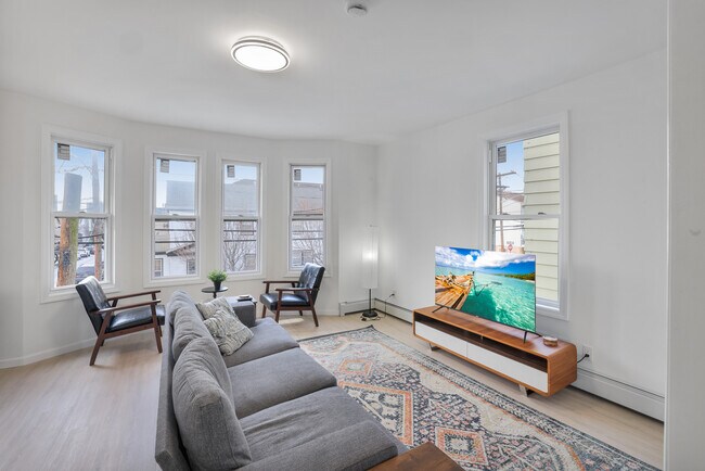 Foto del edificio - 126 Grant Ave