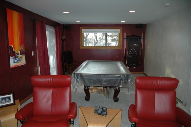 Building Photo - 4222 S Helaman Cir