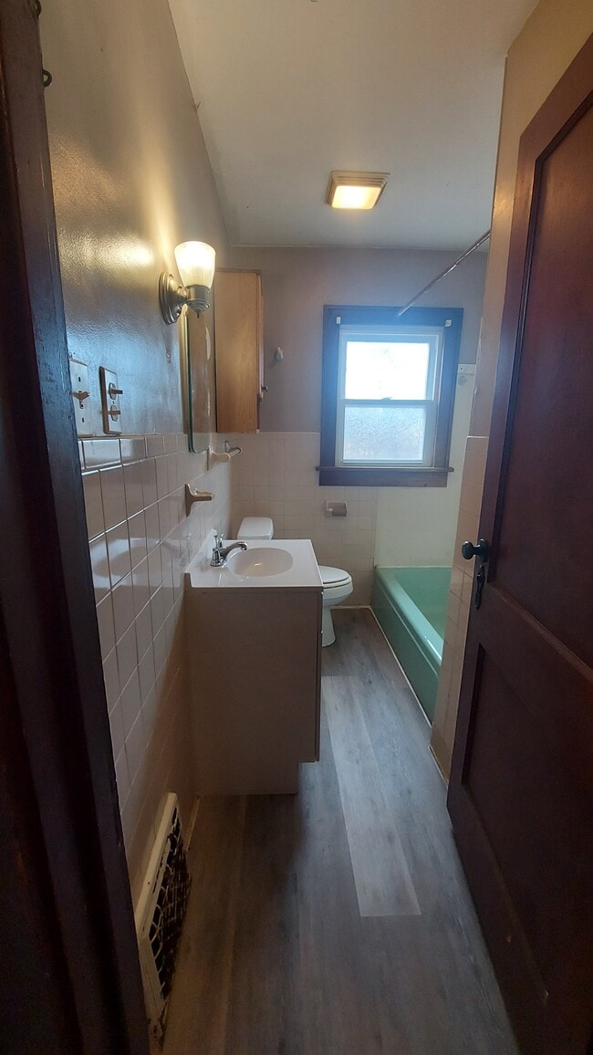 Foto del edificio - 1030 Bond St