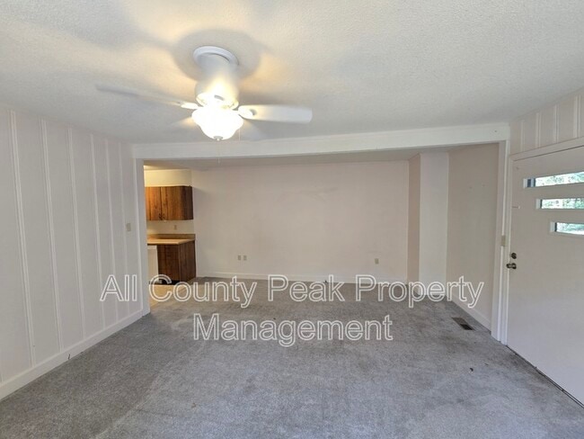 Foto del edificio - 10 Fountain Cir