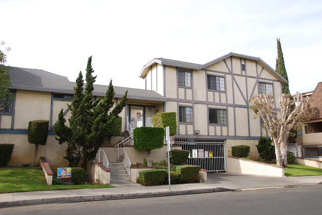 Building Photo - Catalina Terrace Apartments