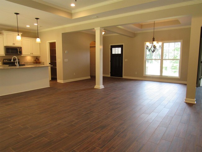 Building Photo - 256 Cedar Grove Ln