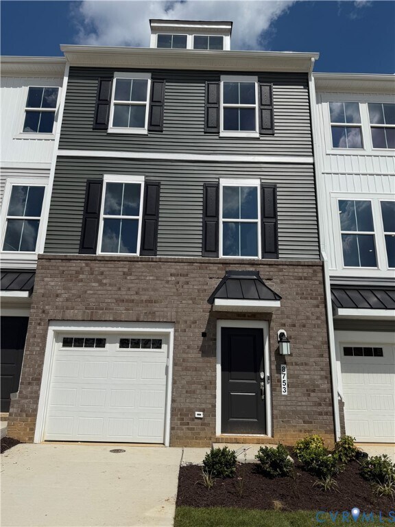 Foto del edificio - 8753 Whitman Dr