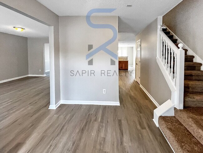 Foto del edificio - Move in before October 15th and choose you...