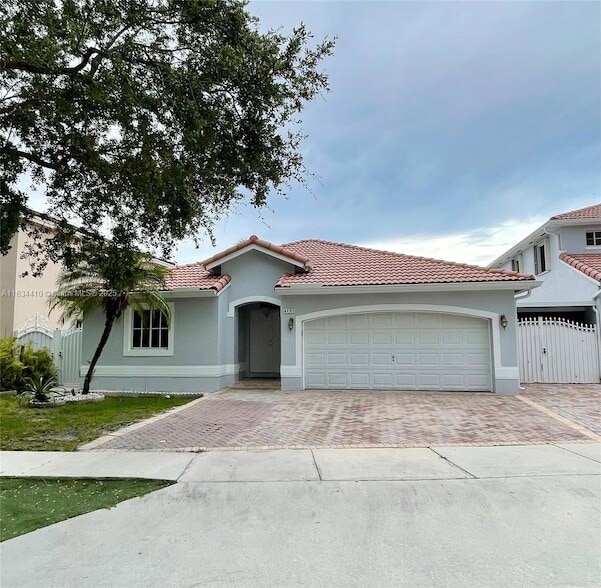 Primary Photo - 4101 SW 148th Pl