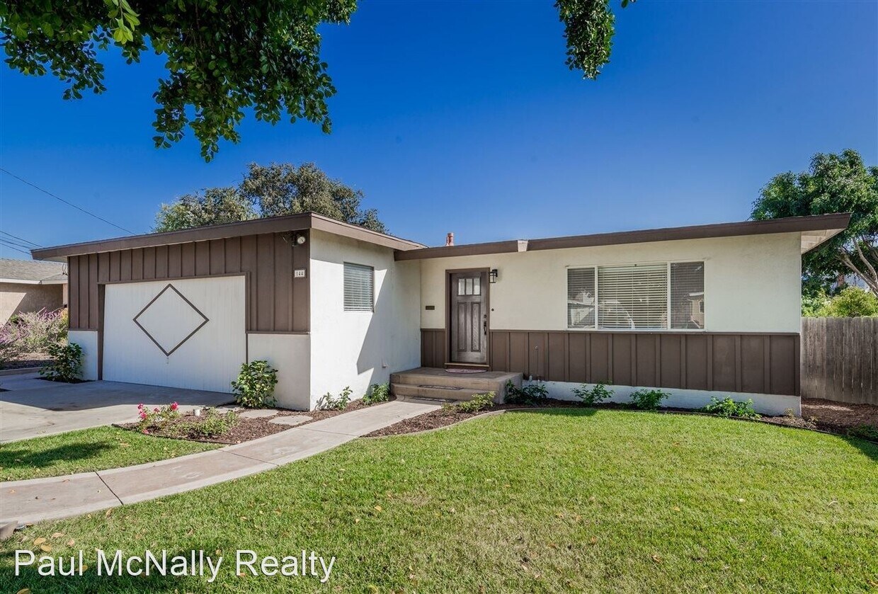 Primary Photo - 3 br, 2 bath House - 144 E Naples Street