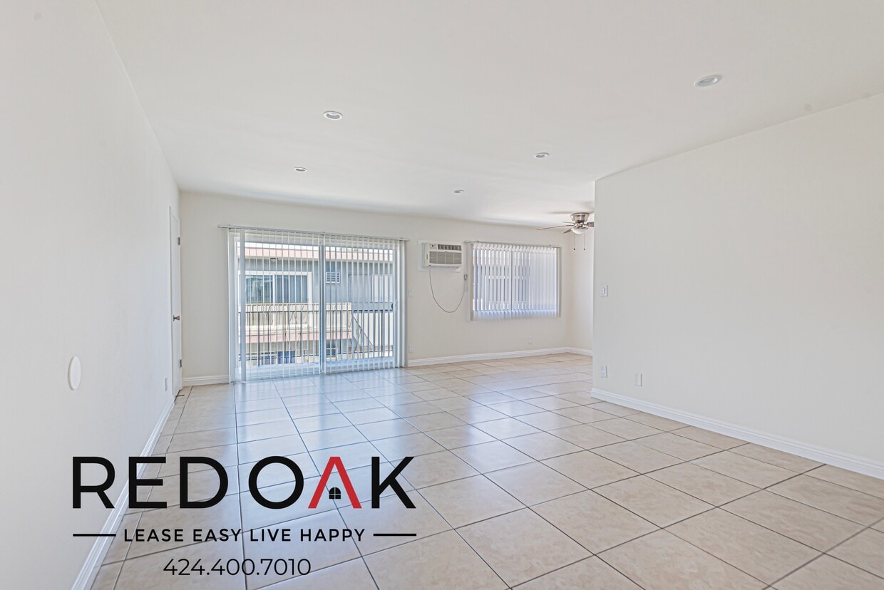 Foto principal - 8140 Langdon Ave