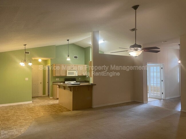 Building Photo - 6940 Hardwood Ct