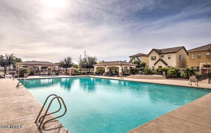 Foto principal - 419 N Ranger Ct