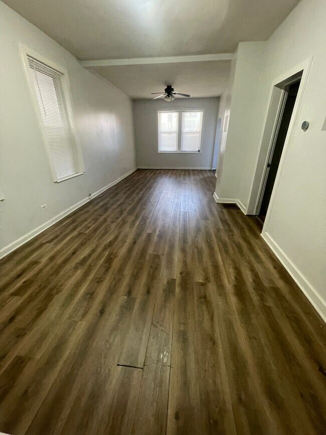 Foto del edificio - 2642 W Superior St