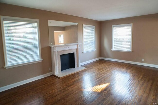 Building Photo - 8008 Delmar Blvd