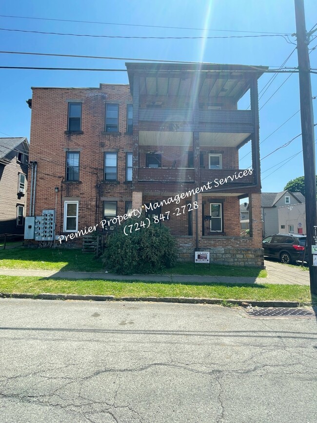 Building Photo - 331 W North St