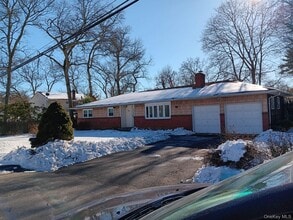 Building Photo - 150 Albany Ave