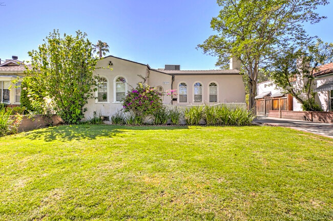 Building Photo - 5709 Beck Ave