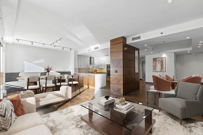 Foto del edificio - 250 E Pearson St