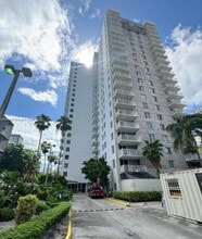 Building Photo - 850 N Miami Ave