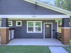 Building Photo - 1302 NW 22nd St