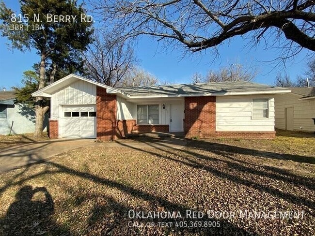 Building Photo - 815 N Berry Rd