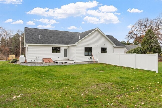 Foto del edificio - 18 Buttonwood Pl