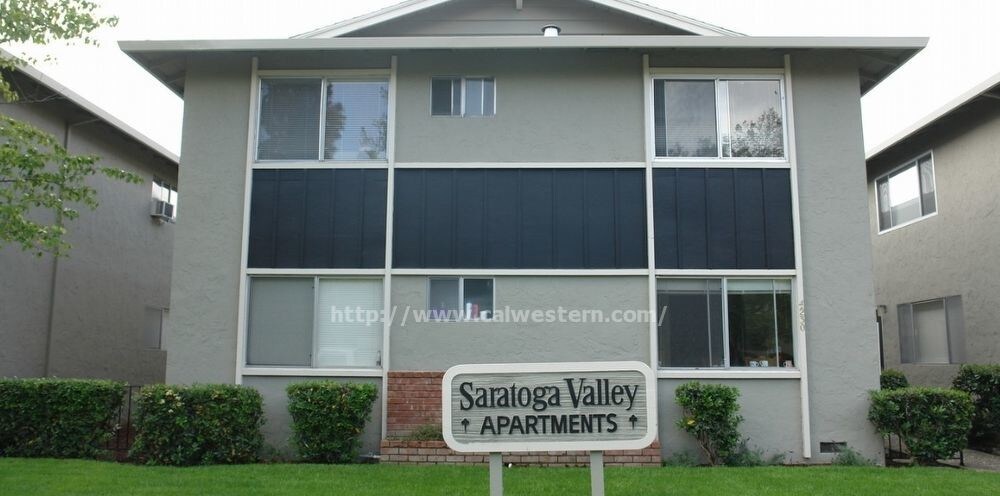 Foto principal - 2 Bed 1 Bath new inside on Payne/Saratga Ave.