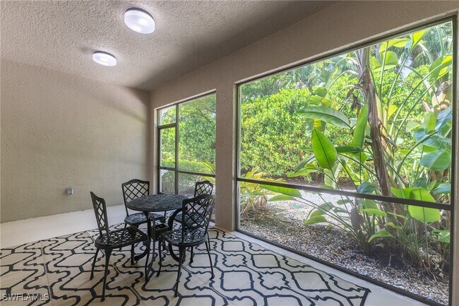 Foto del edificio - 3975 Deer Crossing Ct