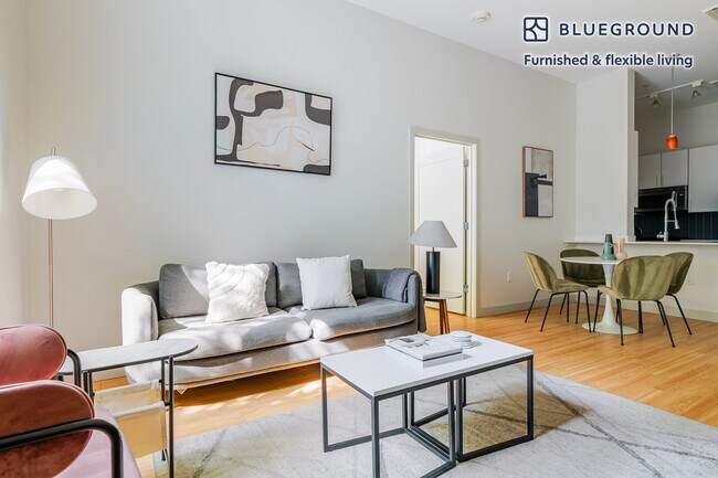 Foto del edificio - 320 D St