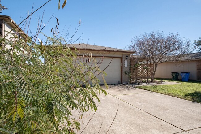 Foto del edificio - 17131 Dashwood Creek Dr