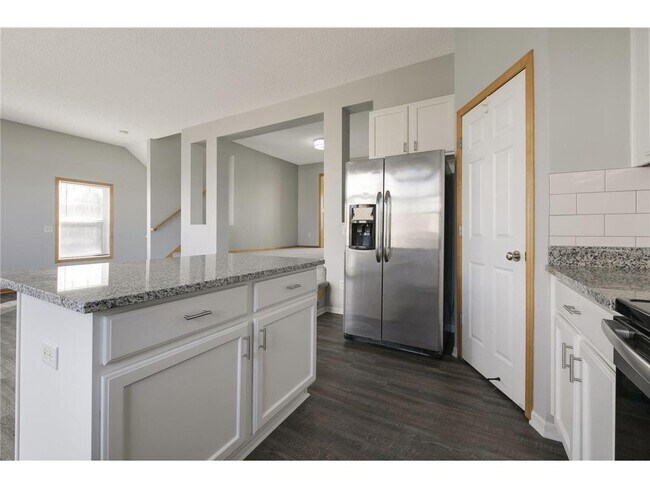 Foto del edificio - 5030 Fountain Lane N