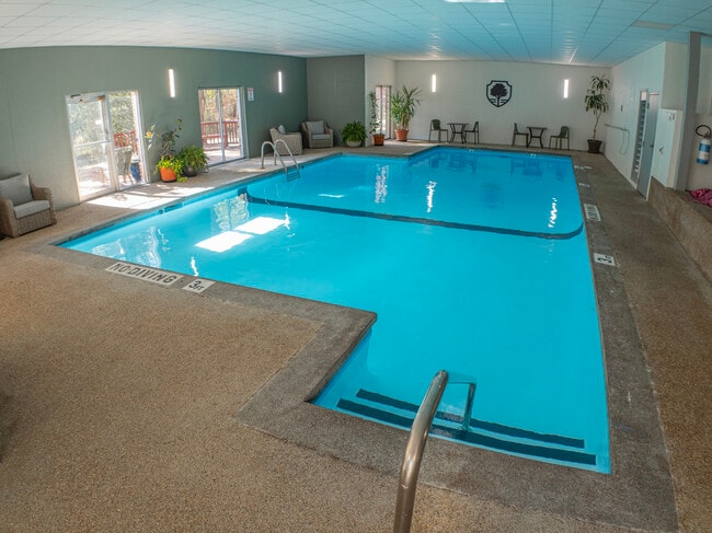 Building Photo - Parkview Apartments