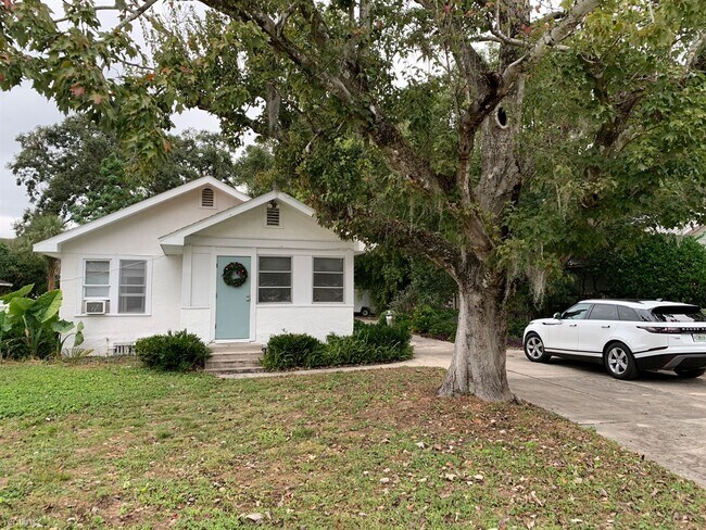Building Photo - 1 br, 1 bath Duplex - 1912 Chamberlin Stre...