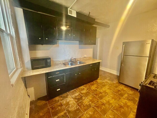 Foto del edificio - 406 Grace St