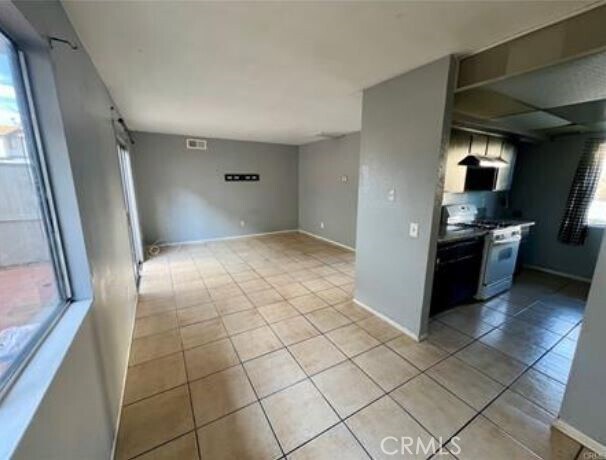 Building Photo - 16770 San Bernardino Ave