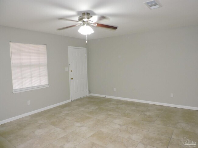 Foto del edificio - 5094 Yacht Harbor Cir